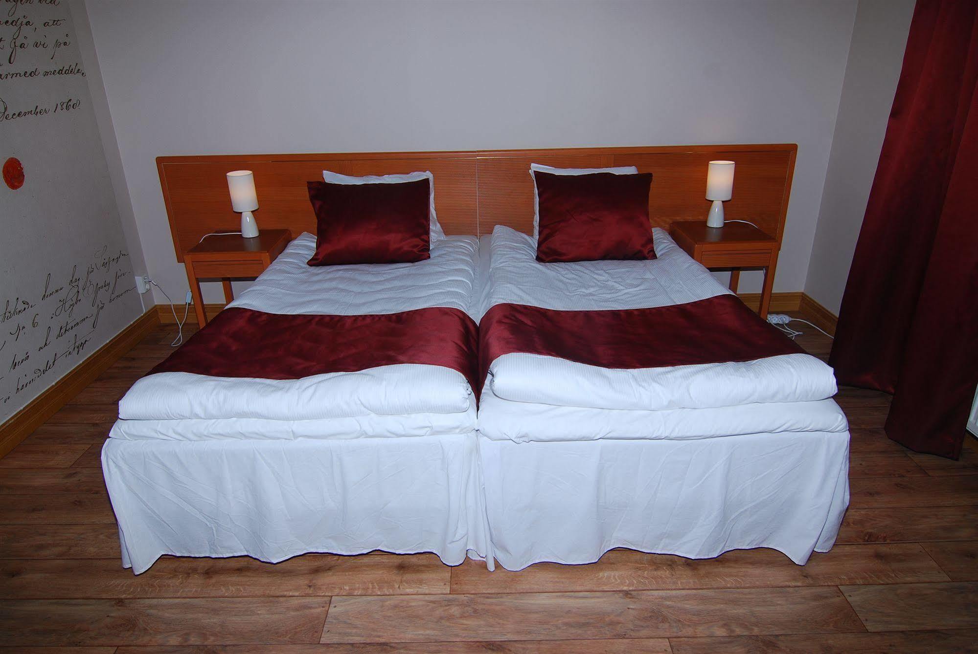 Hoegbo Hotell Skommarsgarden Sandviken Ngoại thất bức ảnh