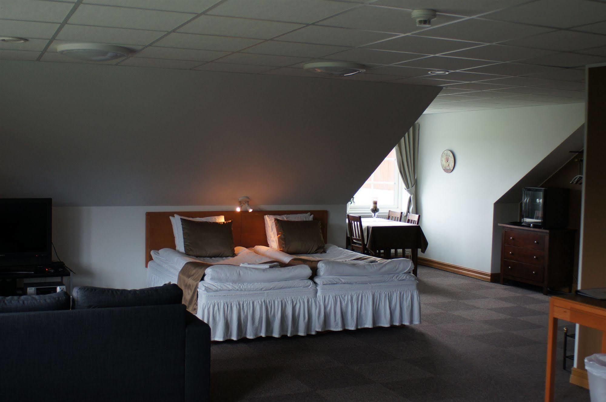 Hoegbo Hotell Skommarsgarden Sandviken Ngoại thất bức ảnh
